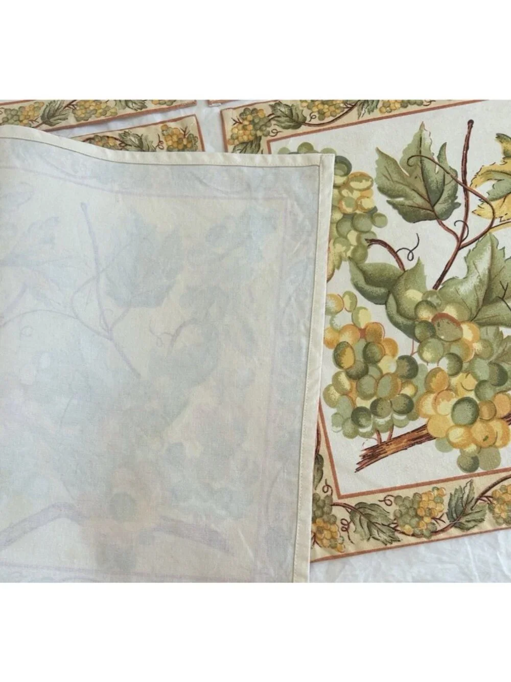 Couleur Nature? Placemat Paris Set 4 Yellow Green French Country Vineyard Grapes
